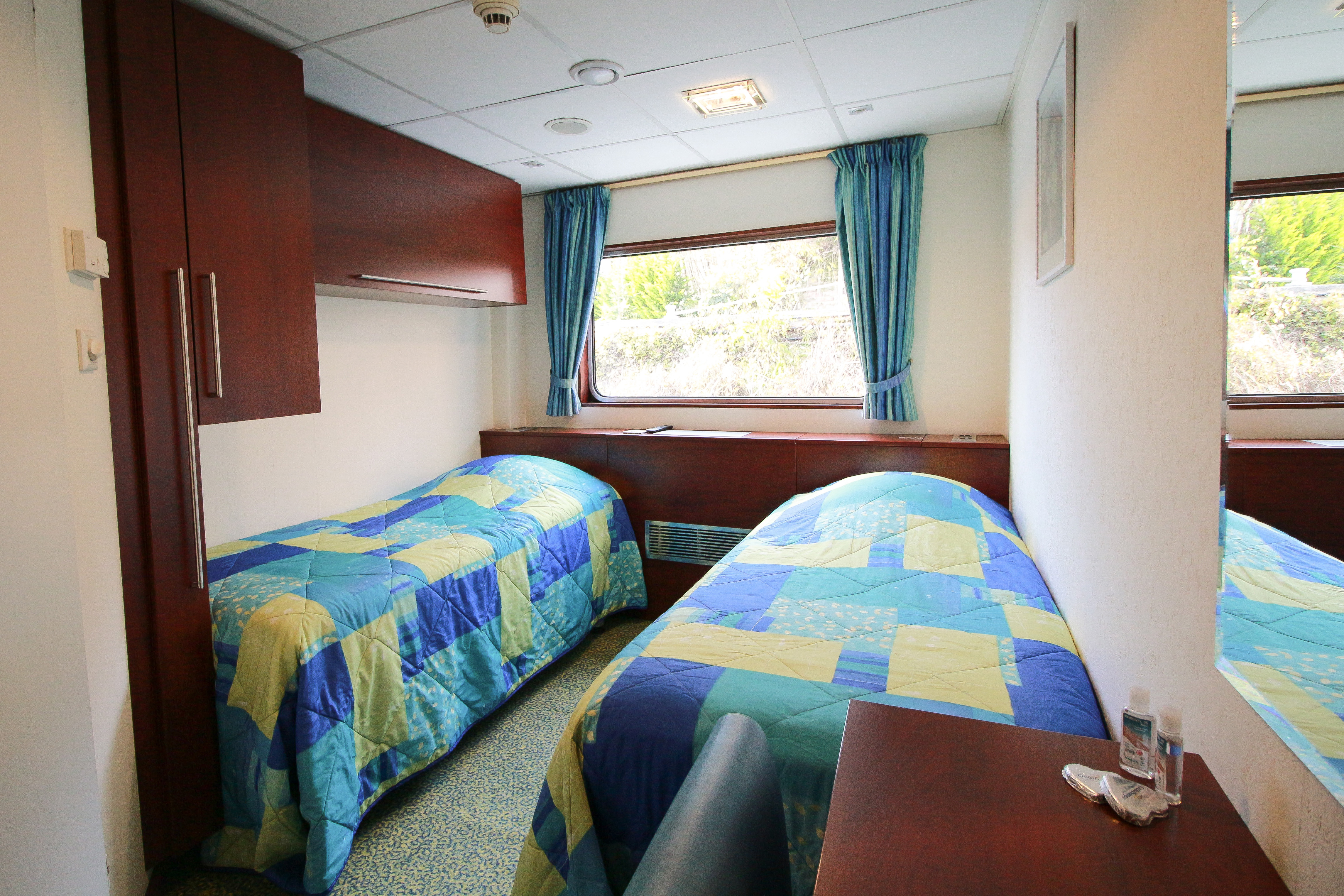 CroisiEurope MS La Boheme Cabin.jpg